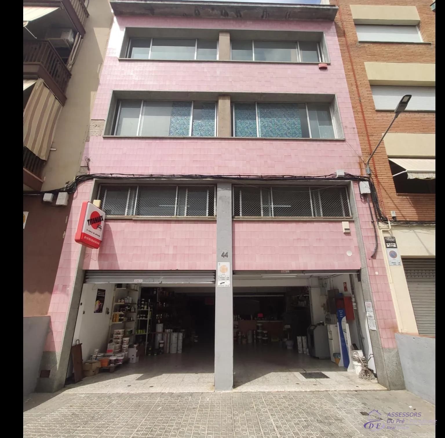 Edifici