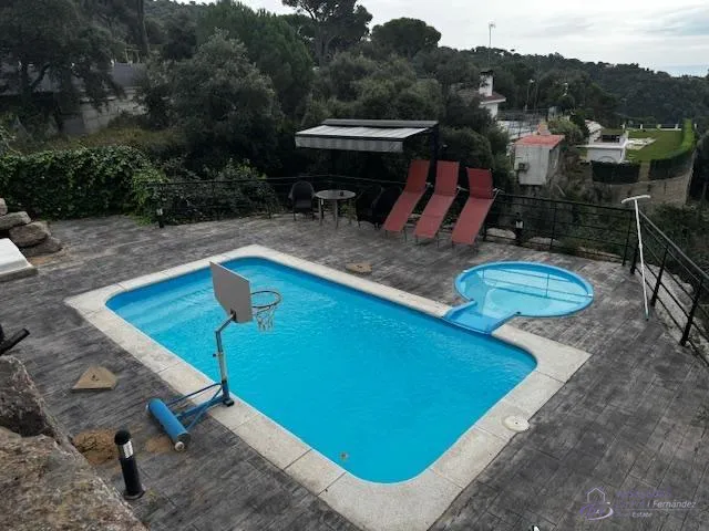 View 2